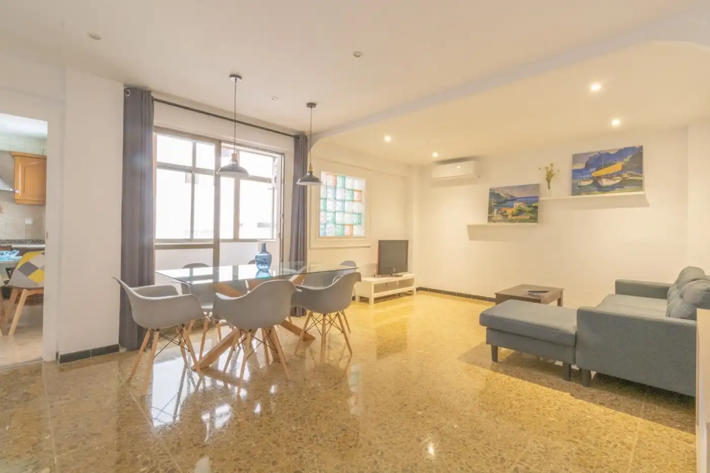 Sala de estar de Piso de alquiler en  Palma de Mallorca con Aire acondicionado, Calefacción y Amueblado