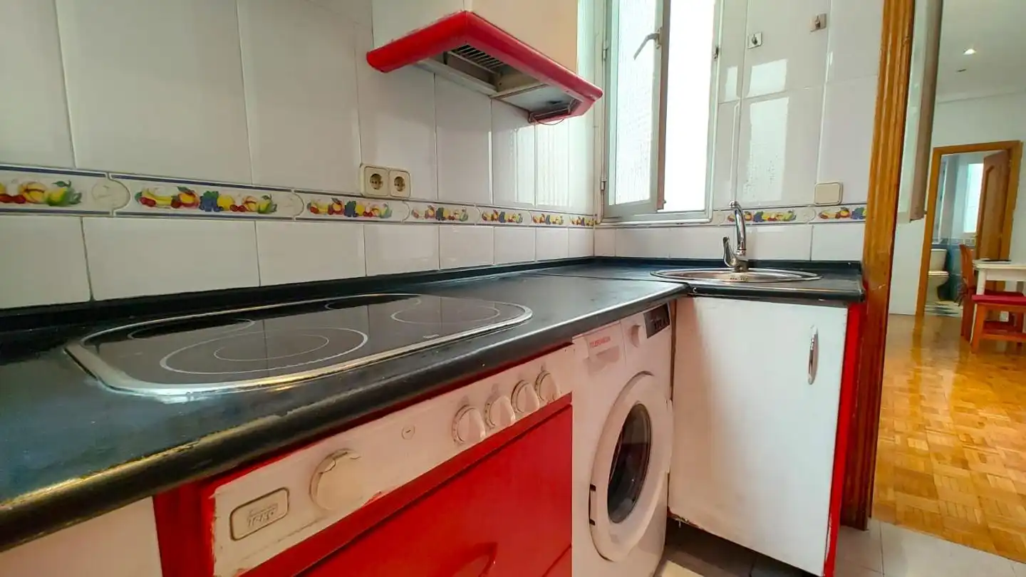 Piso de alquiler en Calle del Mesón de Paredes, Embajadores - Lavapiés