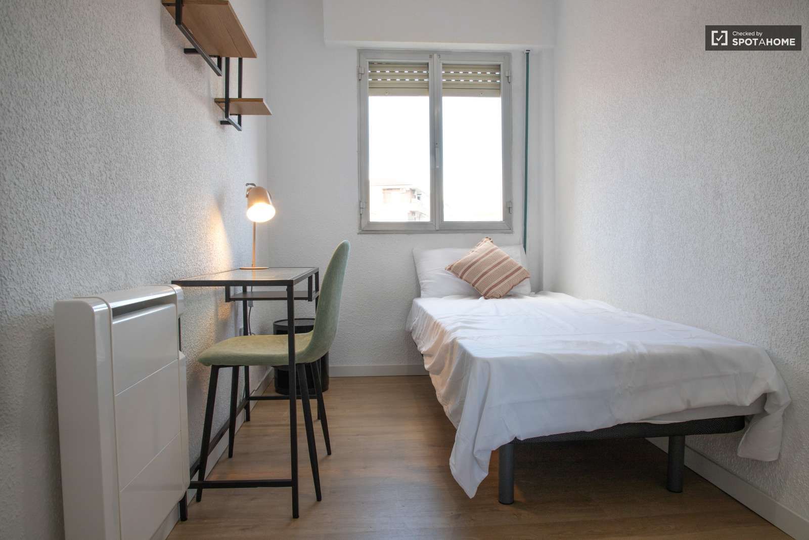 Flat to share in Casco Antiguo