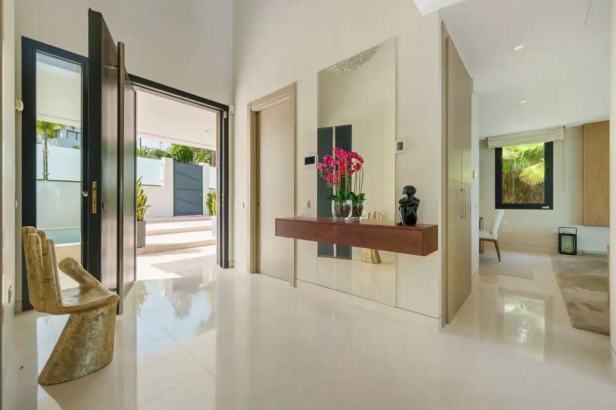House with pool for sale in Nueva Andalucía, imagen 6