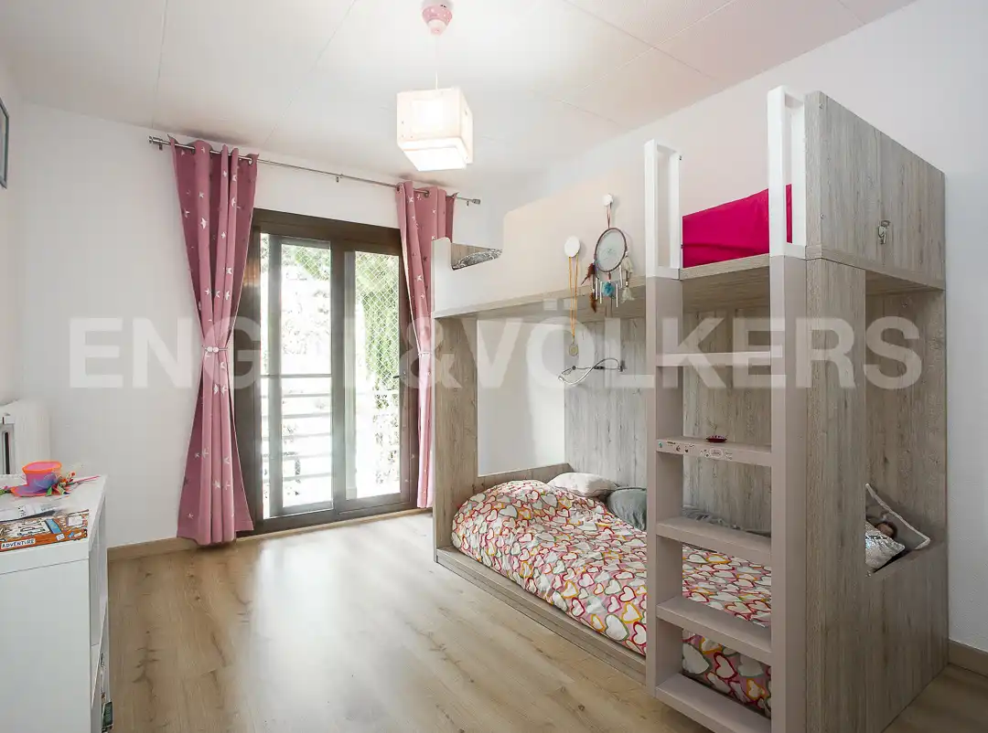 Dormitori de Casa o xalet de lloguer en Castelldefels amb Aire condicionat, Calefacció i Terrassa