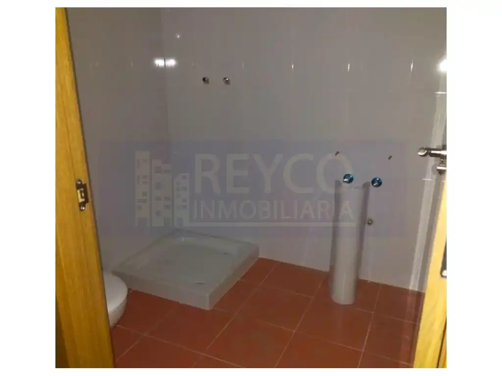 Bany de Edifici en venda en Arrúbal