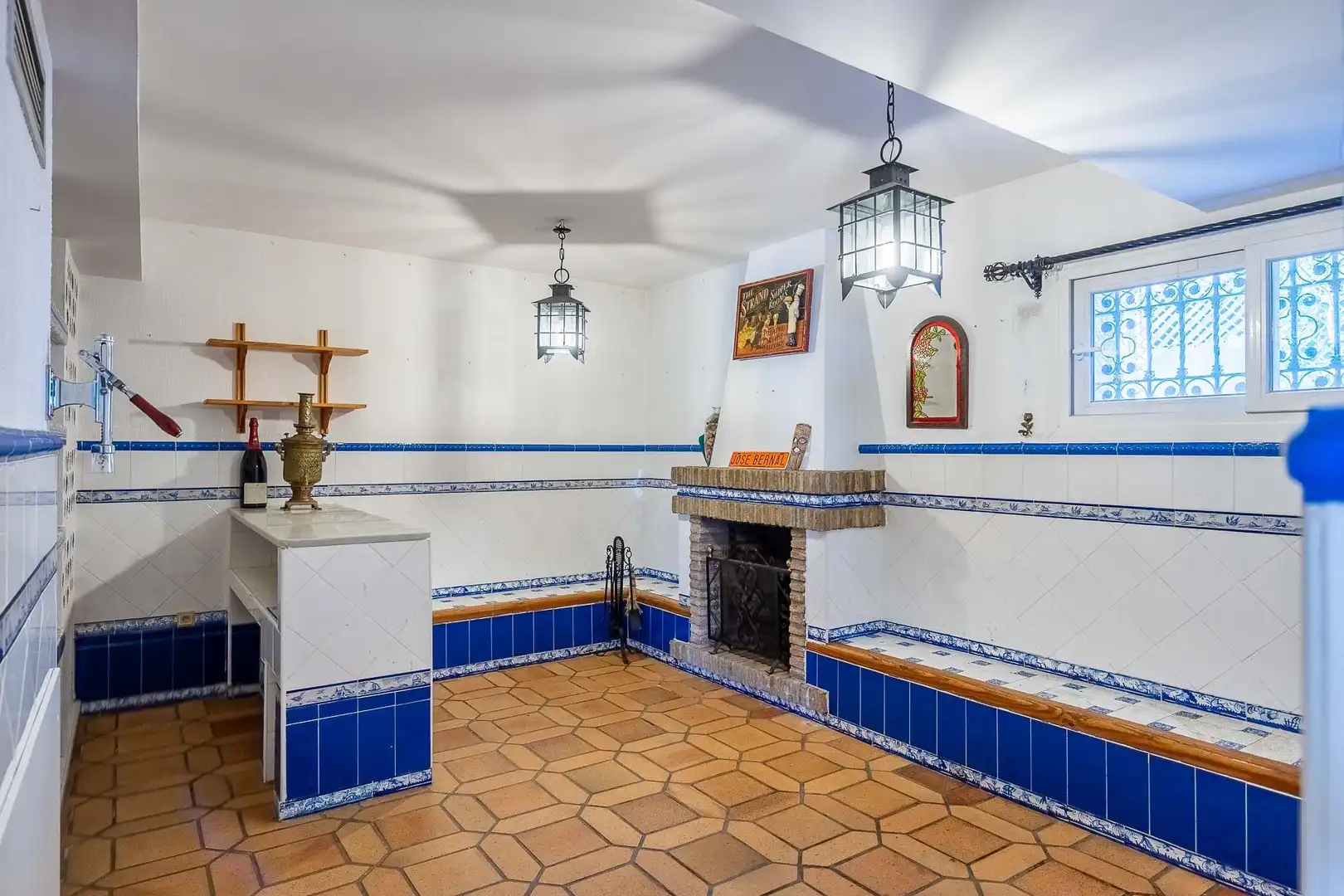 Cocina de Casa o chalet en venta en Gelves con Jardín privado y Piscina comunitaria