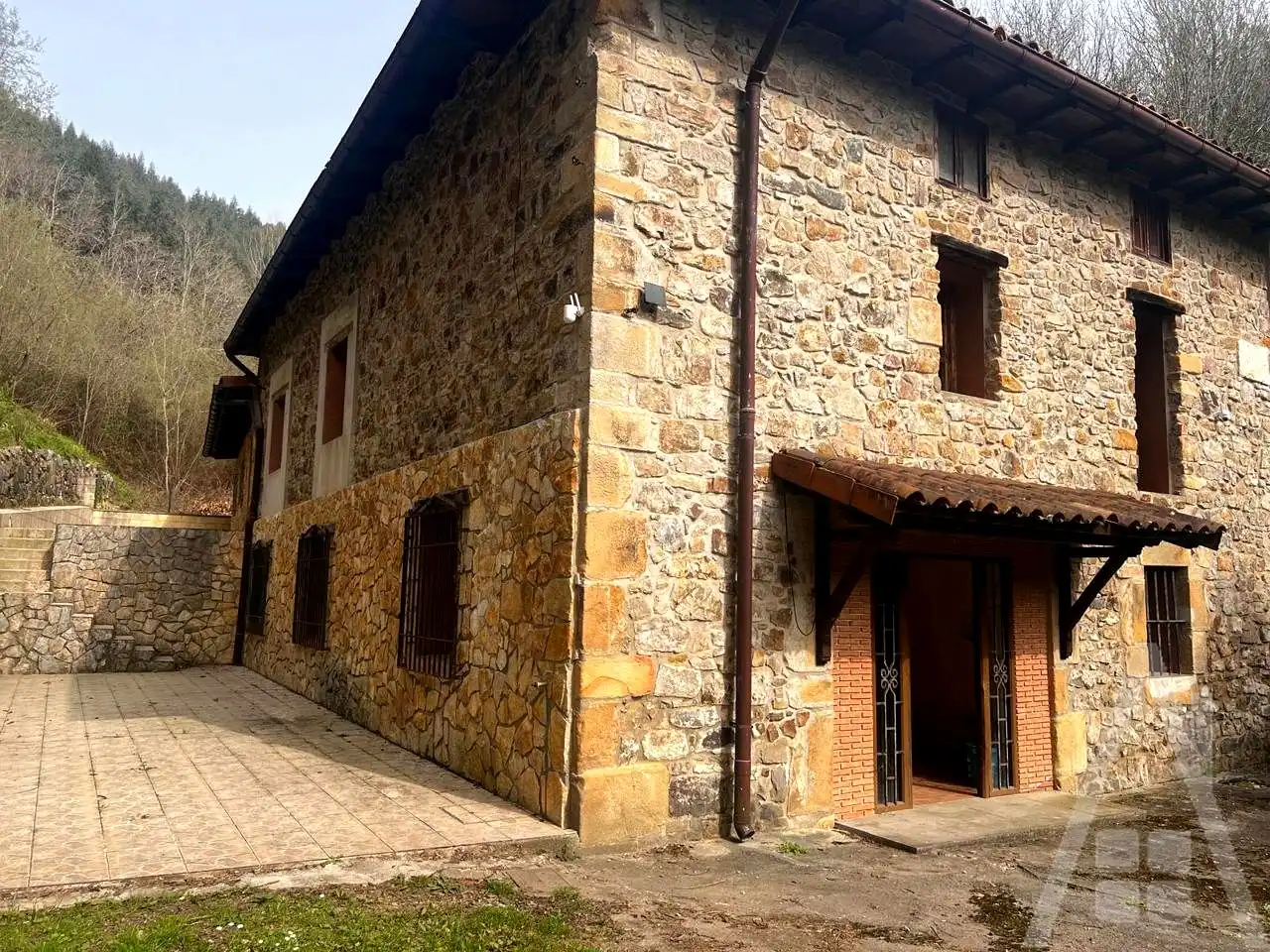 Vista exterior de Casa o xalet en venda en Munitibar-Arbatzegi Gerrikaitz amb Calefacció, Jardí privat i Terrassa