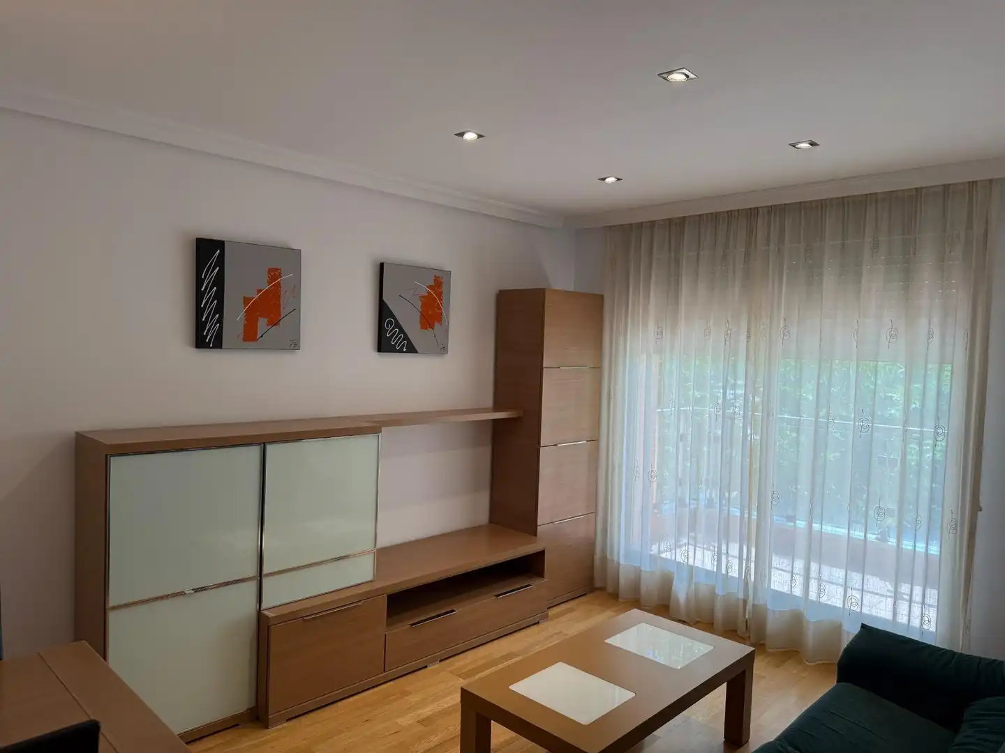 Sala de estar de Apartamento en venta en Yebes con Calefacción, Terraza y Piscina comunitaria