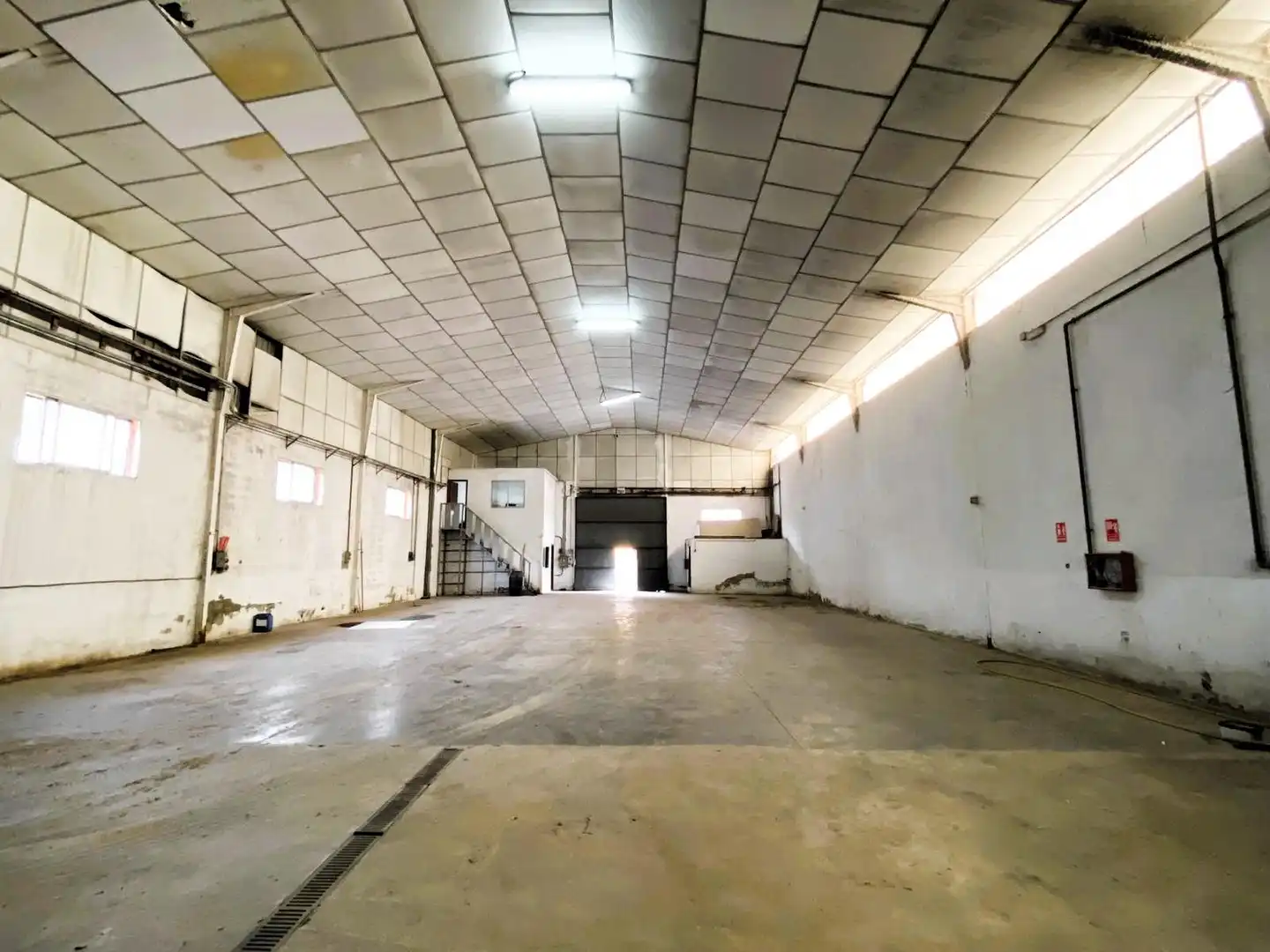 Industrial buildings for rent in Beniparrell