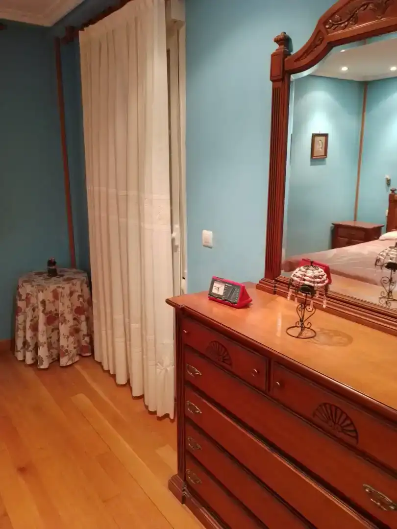 Dormitori de Casa o xalet en venda en Rodezno amb Balcó