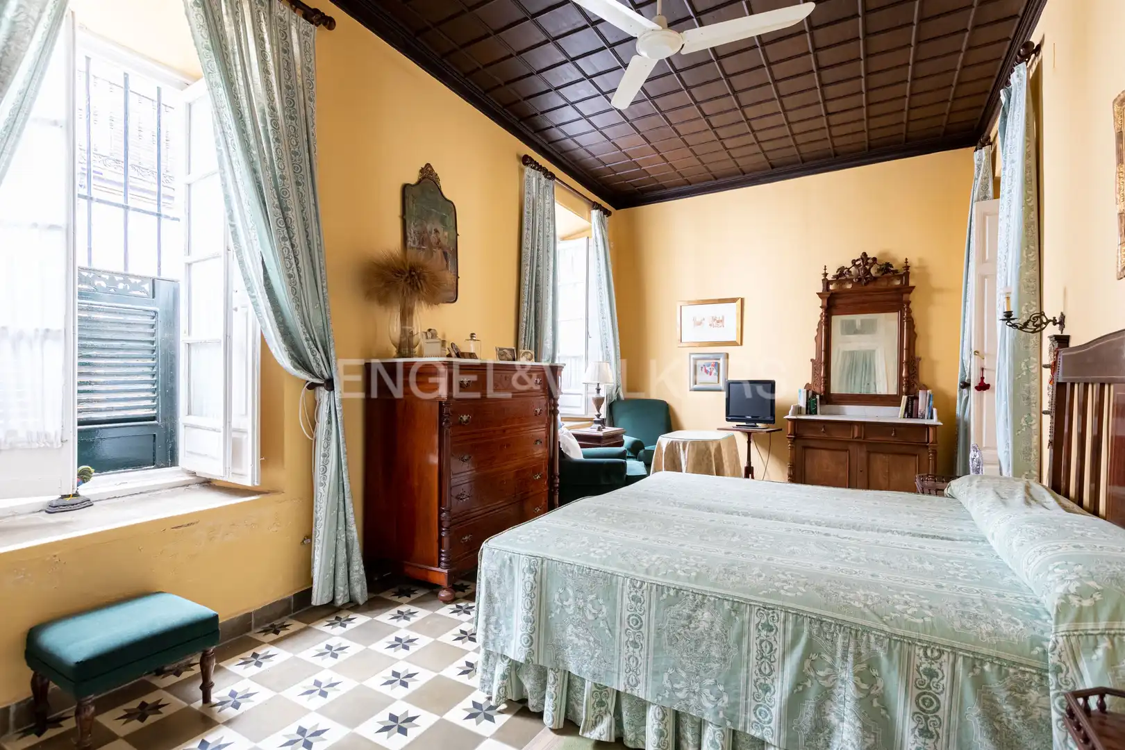 Habitación de Casa o chalet en venta en Umbrete con Calefacción, Jardín privado y Piscina