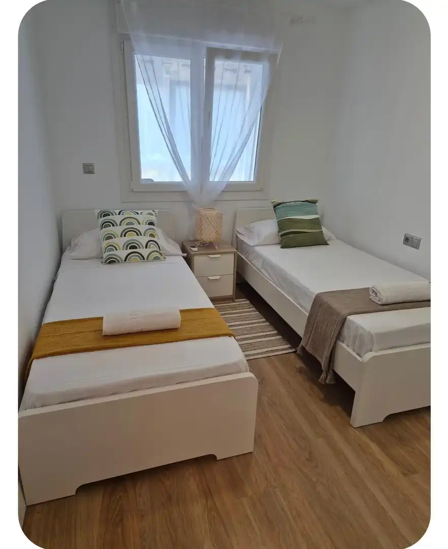 Dormitori de Dúplex de lloguer en El Campello amb Aire condicionat, Calefacció i Terrassa