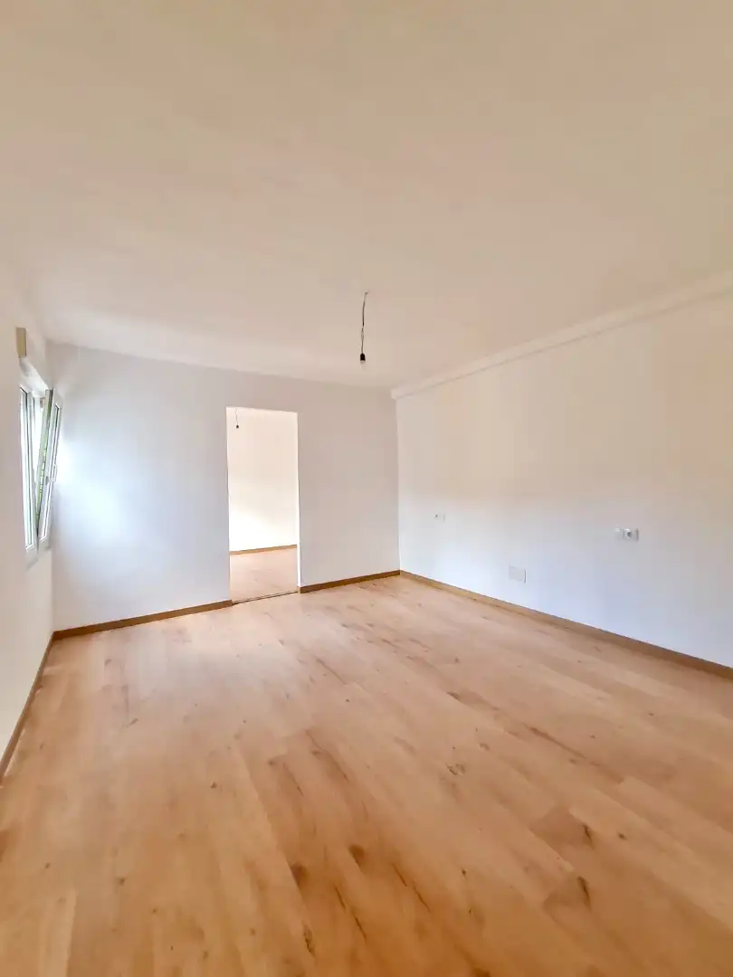 Sala d'estar de Pis en venda en Gijón  amb Jardí privat, Parquet i Traster