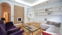 Living room of Flat for sale in  Madrid Capital  with Heating and Furnished