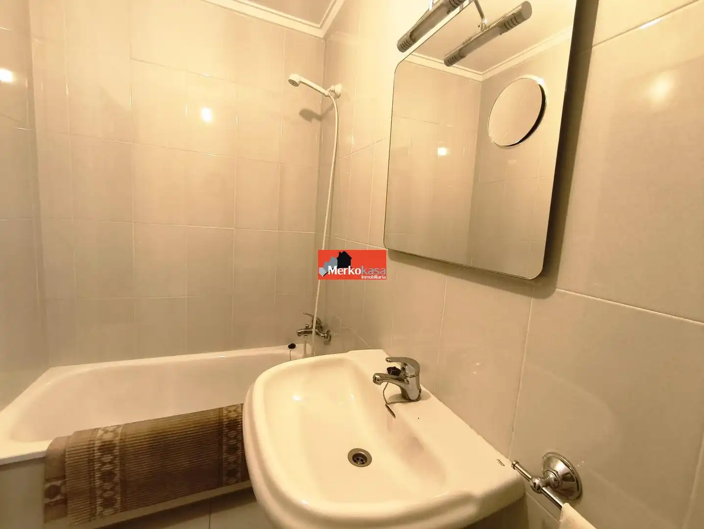 Badezimmer von Wohnung zum Verkauf in Lugo mit Heizung und Abstellraum
