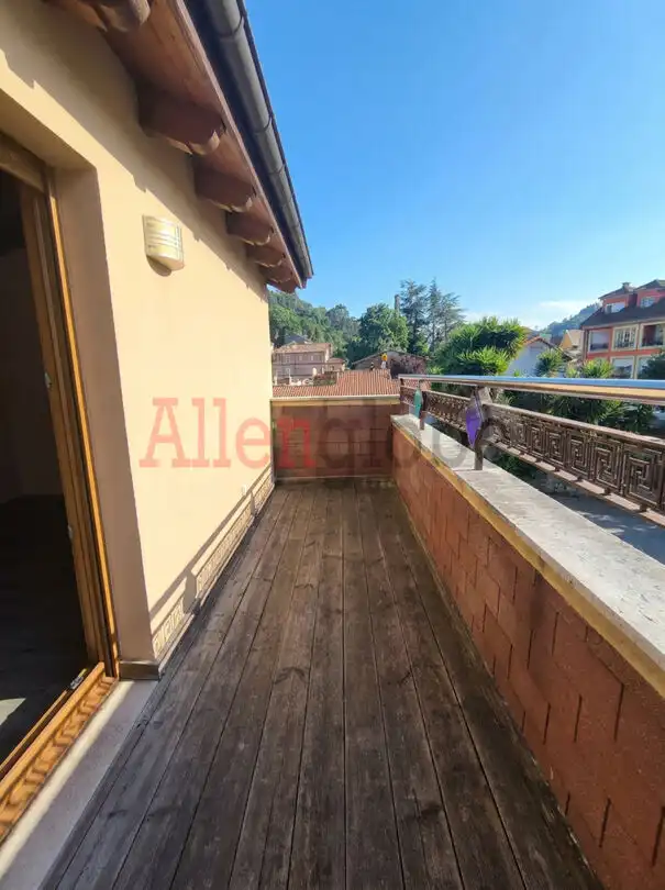 Terraza de Casa o chalet en venta en Mieres (Asturias) con Calefacción, Terraza y Balcón