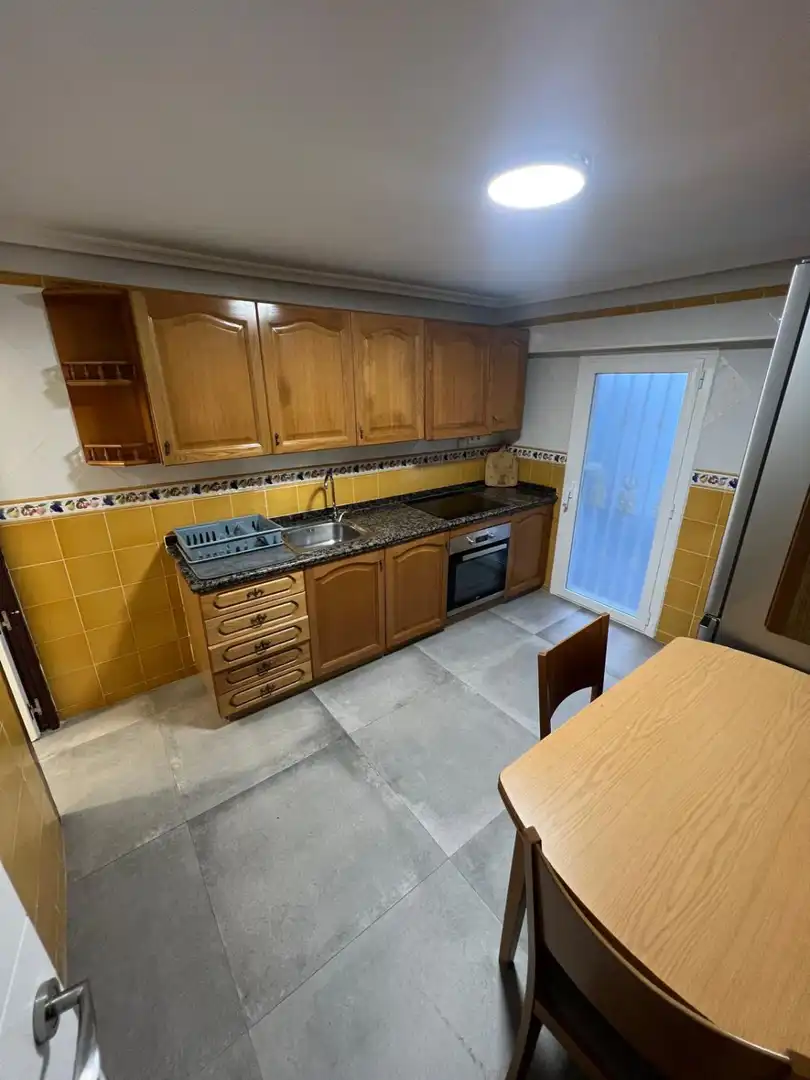 Cuina de Casa o xalet en venda en Almazora / Almassora amb Terrassa i Balcó