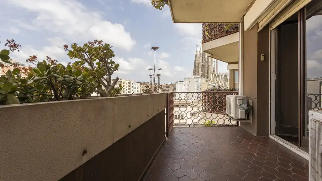 Terrasse von Wohnungen zum Verkauf in Barcelona mit Klimaanlage, Heizung und Parkett