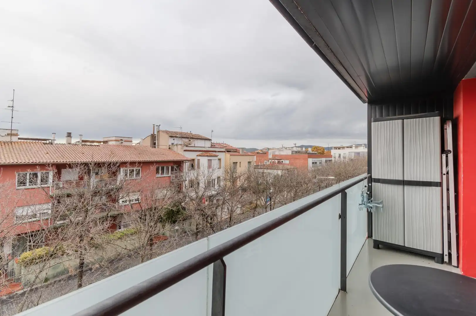 Terraza de Ático en venta en Salt con Calefacción, Piscina y Horno