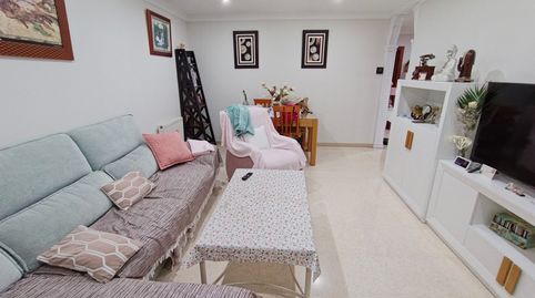 VENTA  PISO  DE TRES DORMITORIOS Y PATIO EN  III MILENIO, immagine 4