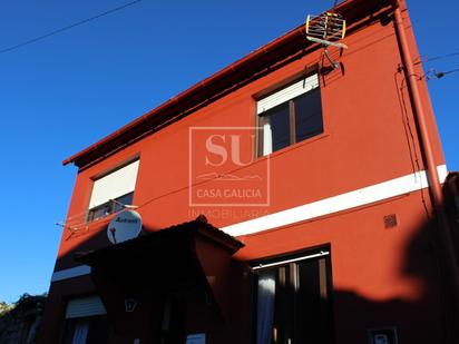 Vista exterior de Casa o xalet en venda en Baiona amb Calefacció