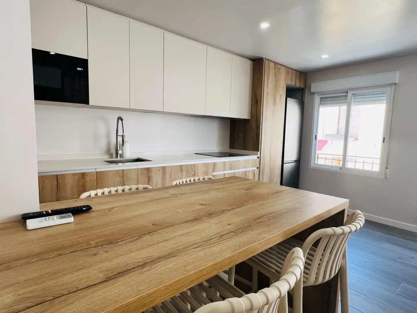 Kitchen of Flat for rent in Elche / Elx  with Air Conditioner and Furnished
