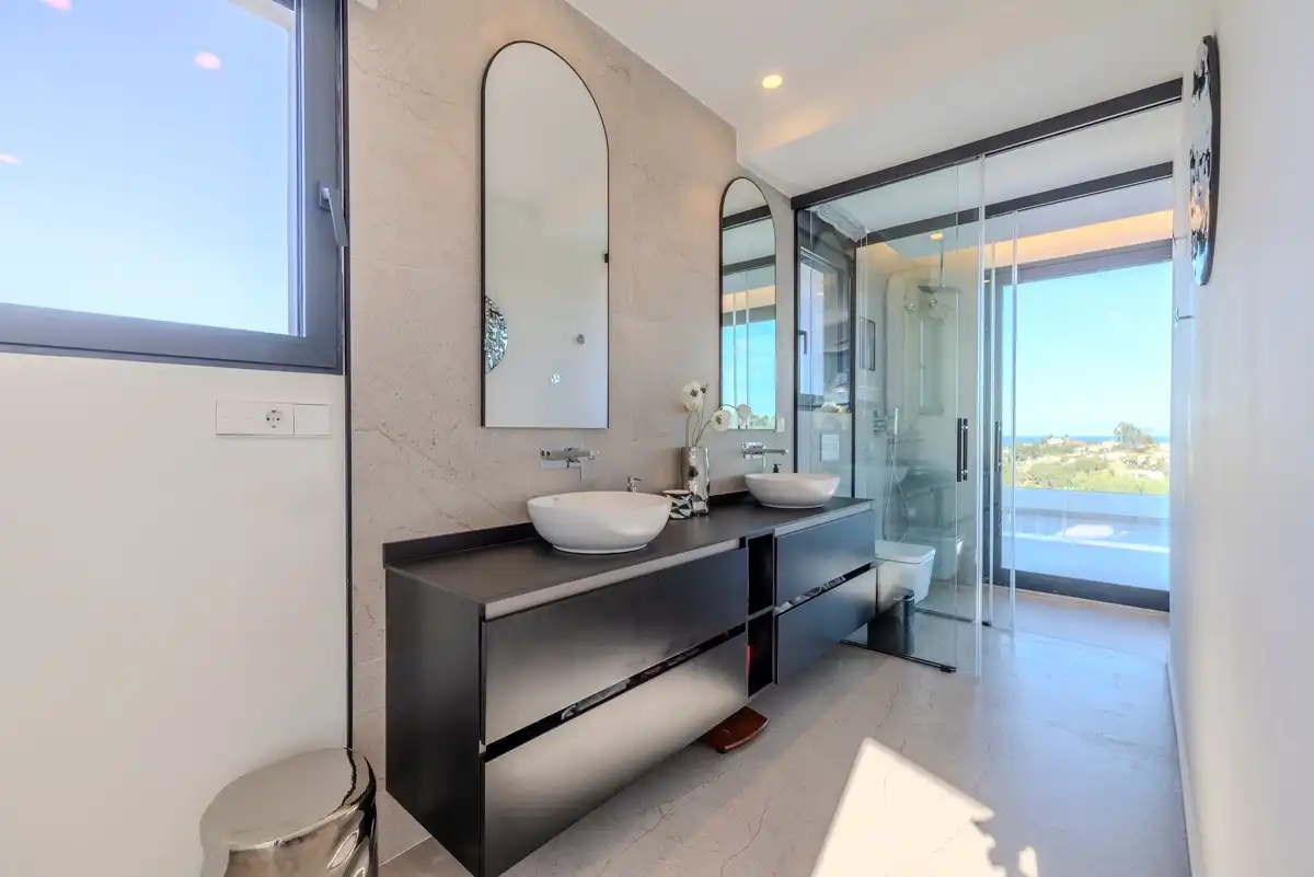 Bathroom of Houses for sale in Dénia  with Air Conditioner, Heating and Private garden