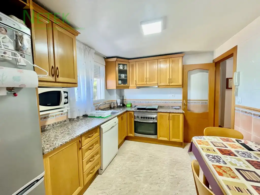 Cocina de Dúplex en venta en Murcia