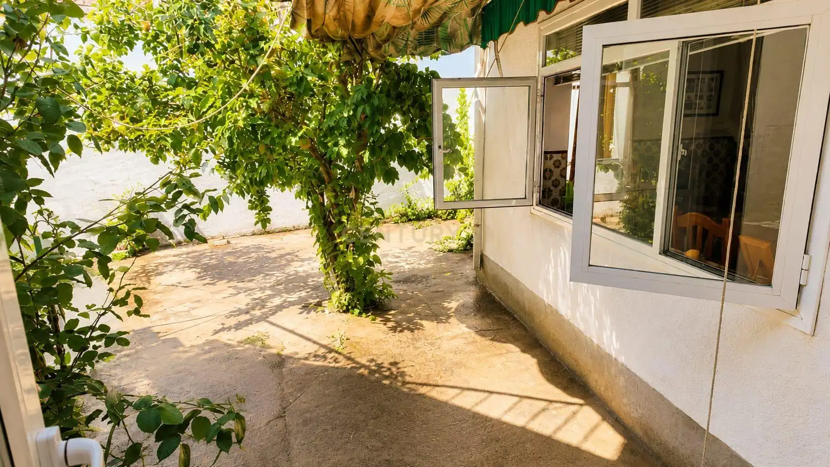 Exterior view of Houses for sale in Granja de Torrehermosa  with Air Conditioner, Storage room and Oven