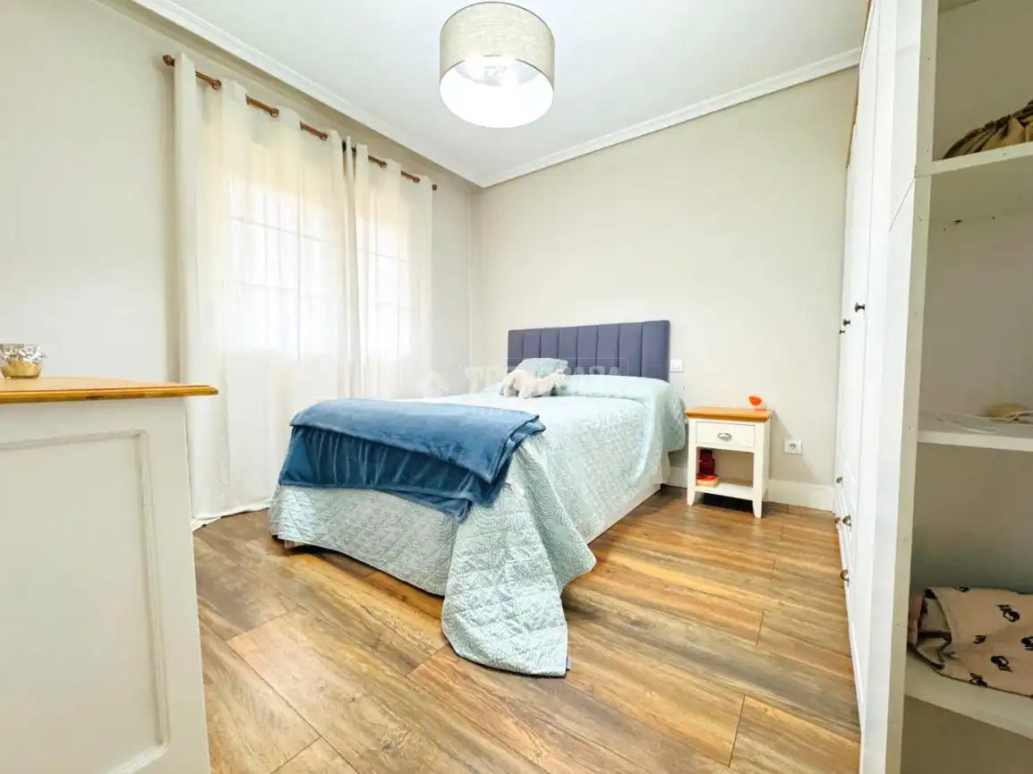 Habitación de Casa adosada en venta en Pepino con Aire acondicionado, Calefacción y Terraza
