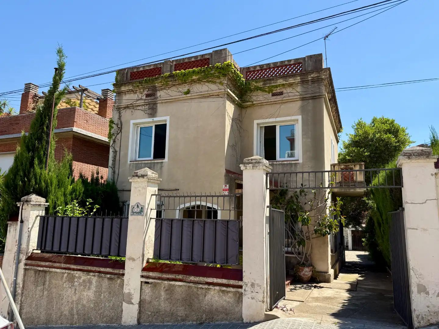 Vista exterior de Casa o chalet en venta en Barcelona con Calefacción, Jardín privado y Terraza