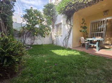 Maison mitoyenne avec piscine à vendre à Estepona Pueblo
