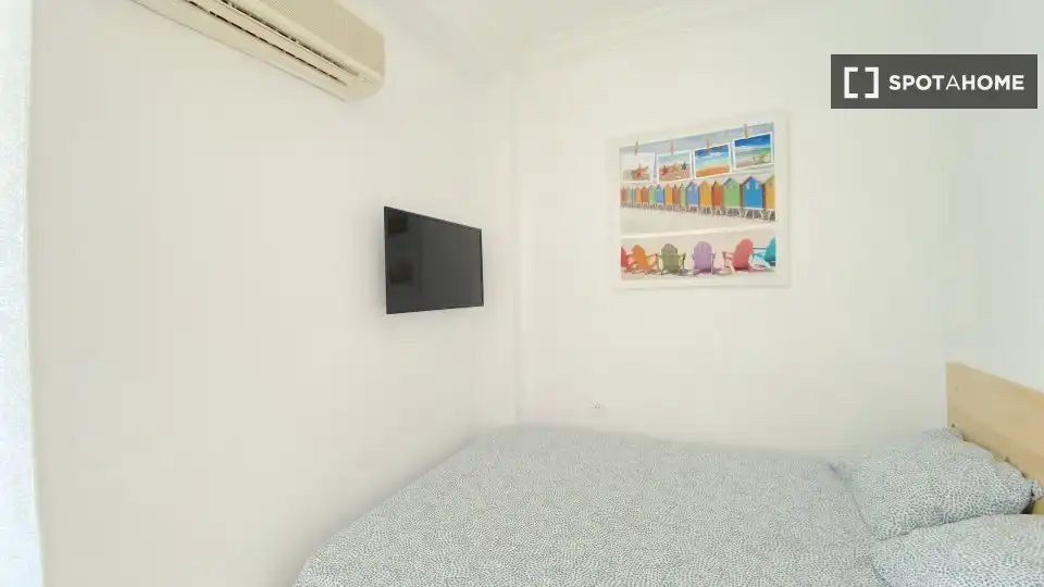 Bedroom of Flat for rent in Sevilla  with Air Conditioner, Heating and Furnished