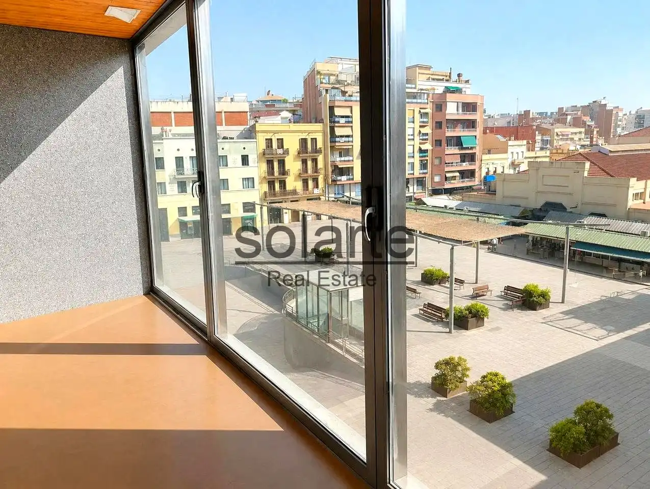 Terraza de Edificio en venta en L'Hospitalet de Llobregat