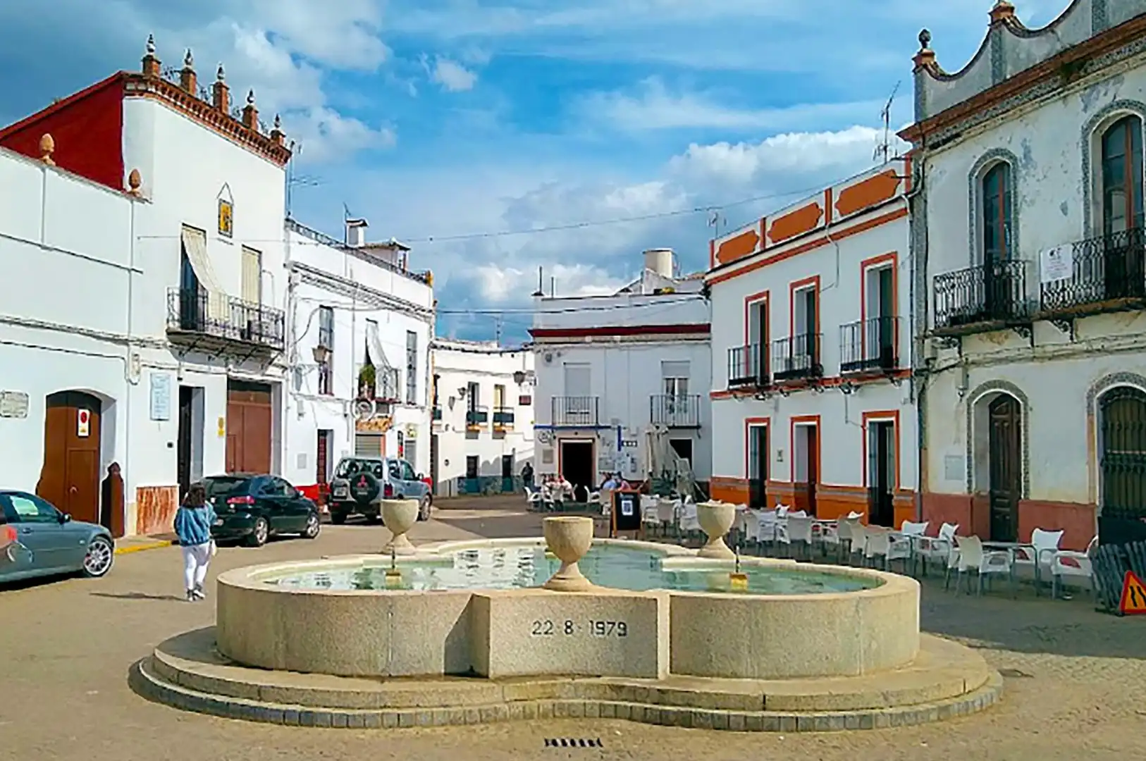 Vista exterior de Casa adosada en venda en Constantina amb Terrassa