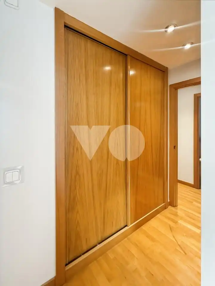 Dormitori de Pis en venda en Majadahonda amb Aire condicionat, Calefacció i Terrassa