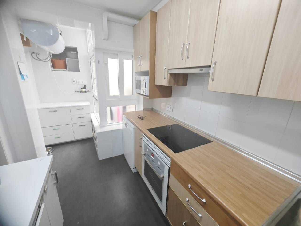 Cocina de Piso de alquiler en  Murcia Capital con Aire acondicionado, Calefacción y Terraza