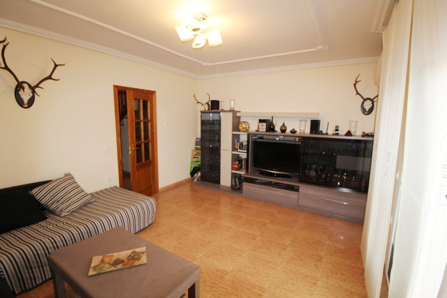 Living room of Single-family semi-detached for sale in Piedrabuena  with Air Conditioner, Heating and Storage room