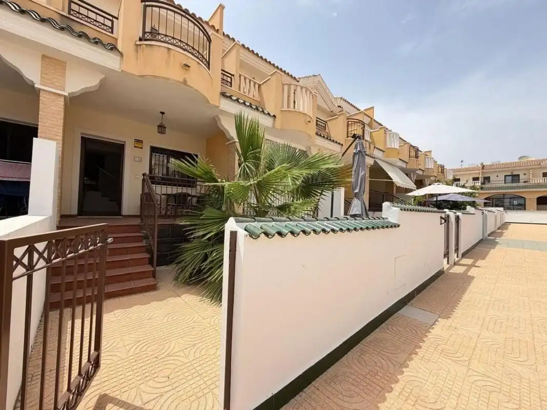 Terraced house with pool for sale in Ciudad Quesada