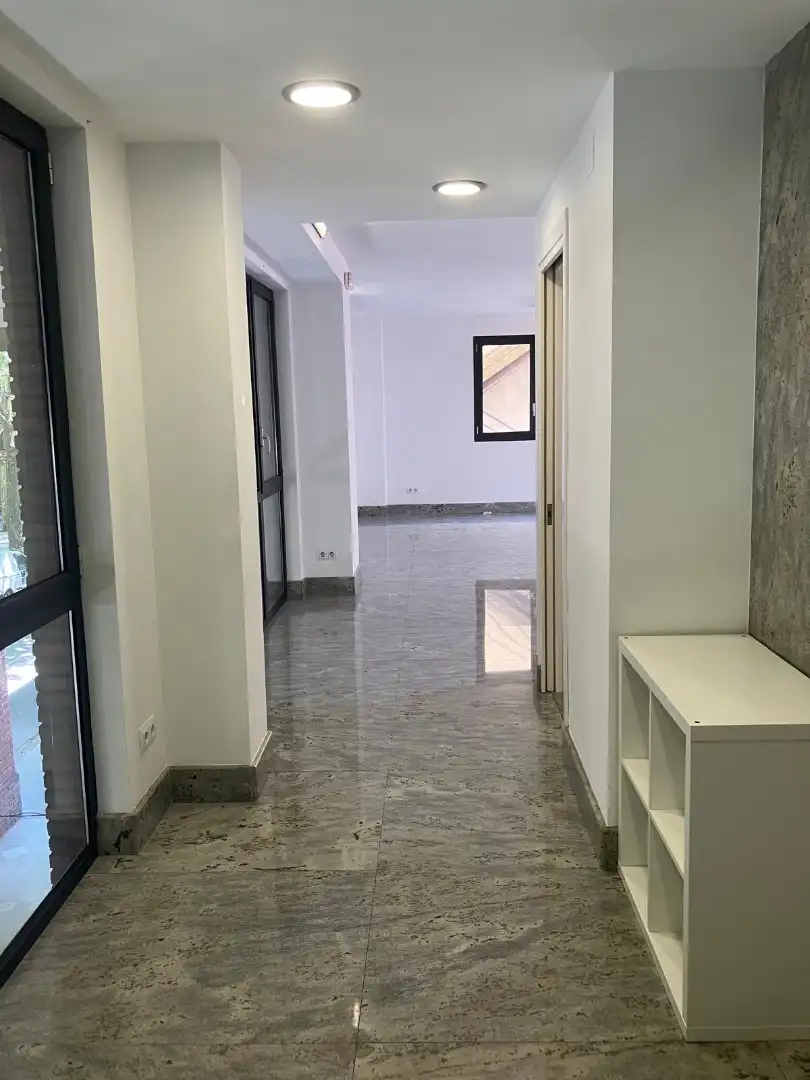 Büro zum Verkauf in Plaça Escultor Josep Clarà 7, imagen 14