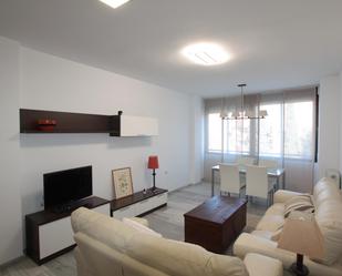 Living room of Flat to rent in  Granada Capital  with Air Conditioner, Heating and Parquet flooring