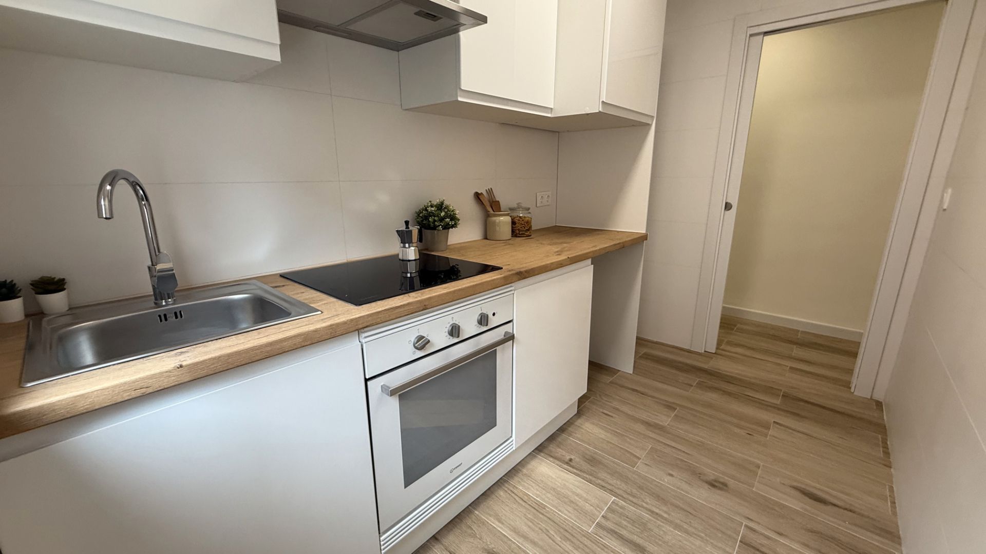 Flat for sale in Calle de Huesca, Centro