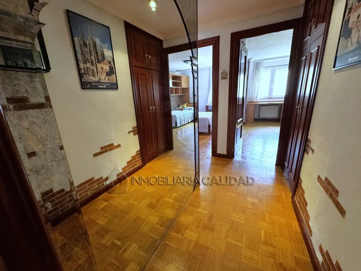 Bedroom of Flat for rent in Burgos  with Heating, Terrace and Furnished