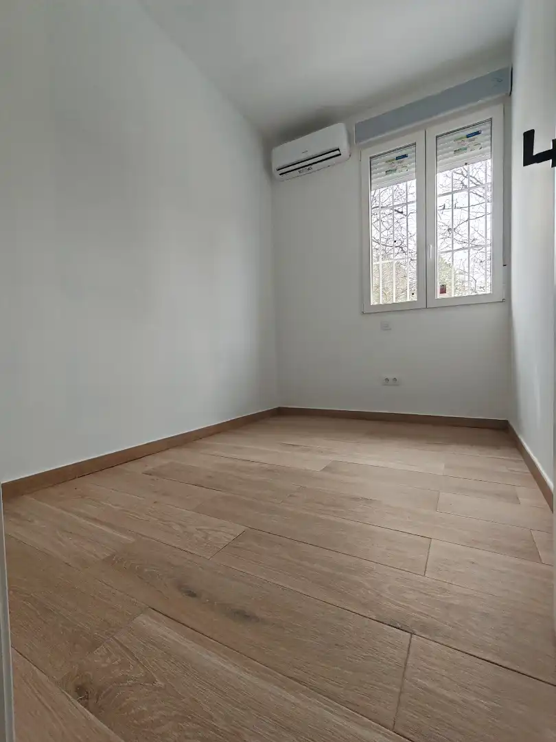 Habitación de Piso en venta en Fuenlabrada con Aire acondicionado, Calefacción y Alarma
