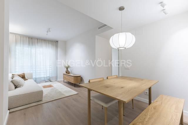 Apartamento en Venta en El Poble Sec - Parc de Montjuïc