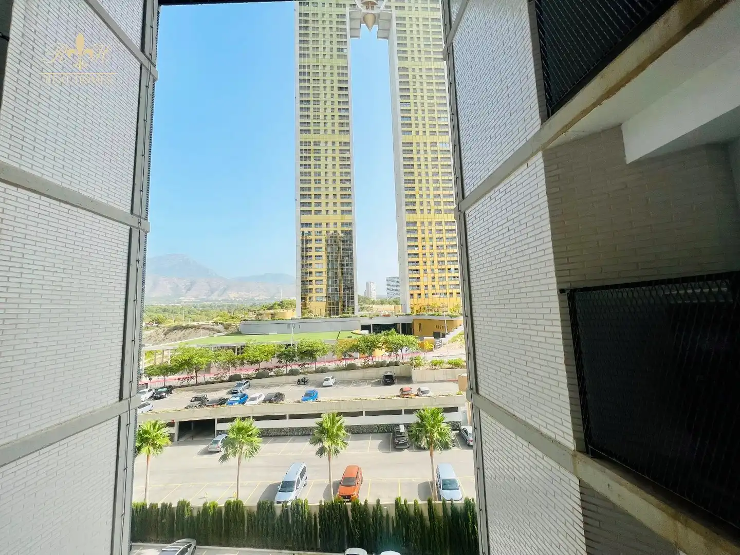 Außenansicht von Wohnung zur Miete in Benidorm mit Heizung, Terrasse und Schwimmbad