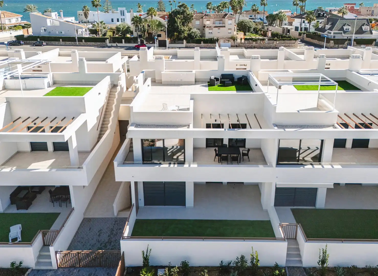 Vista exterior de Pis en venda en Torrevieja amb Jardí privat, Terrassa i Piscina comunitària