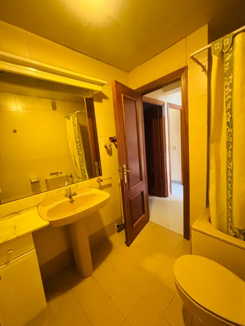 Baño de Casa o chalet en venta en Cistérniga con Calefacción, Terraza y Lavadora
