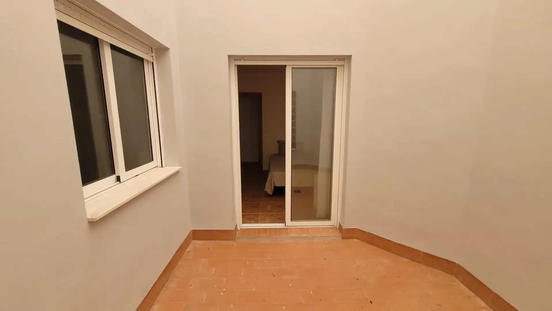 Wohnung zum Verkauf in Abarán mit Klimaanlage, Terrasse und Möbliert