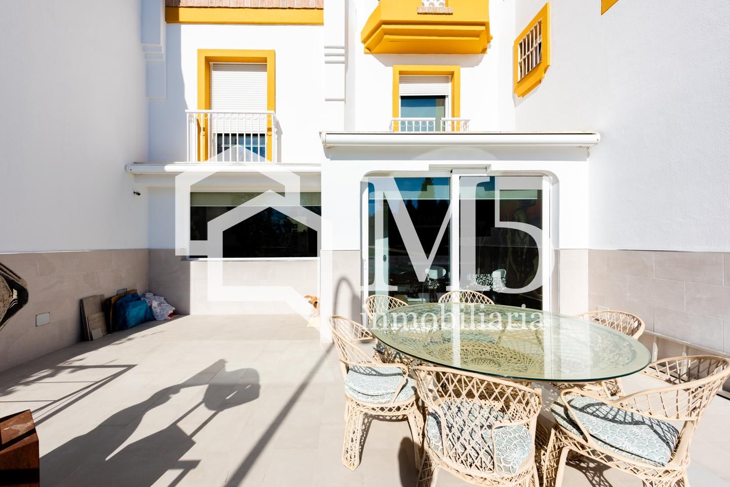 Exterior view of Single-family semi-detached for sale in Vélez-Málaga  with Air Conditioner, Furnished and Community pool
