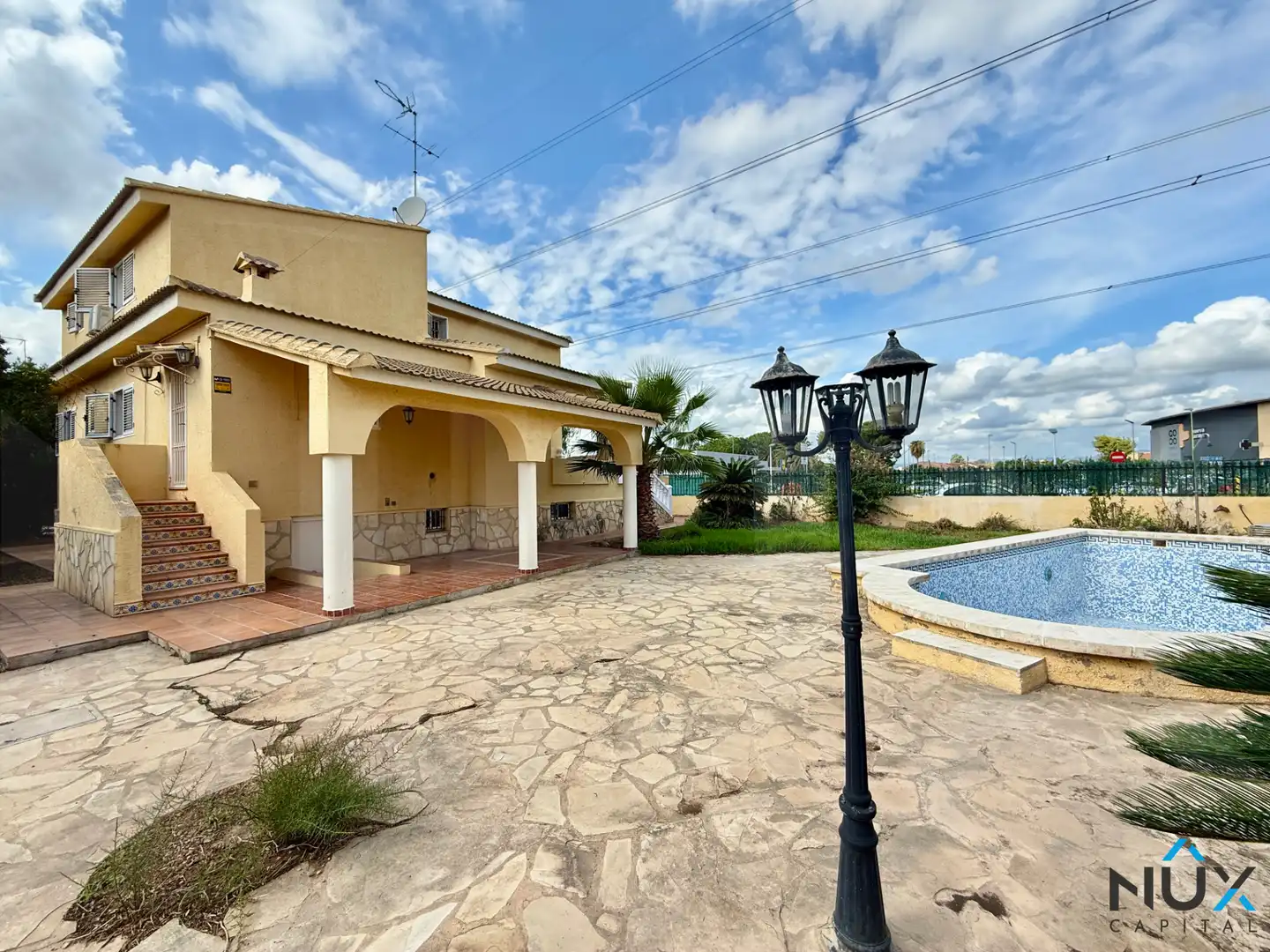 Chalet con piscina en venta en Entrepinos, imagen 9