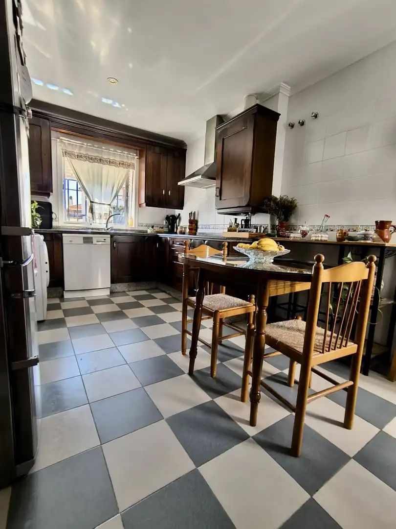 Kitchen of Houses for sale in Avenida Juan Diego