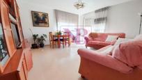 Living room of Flat for sale in  Tarragona Capital  with Air Conditioner, Heating and Oven